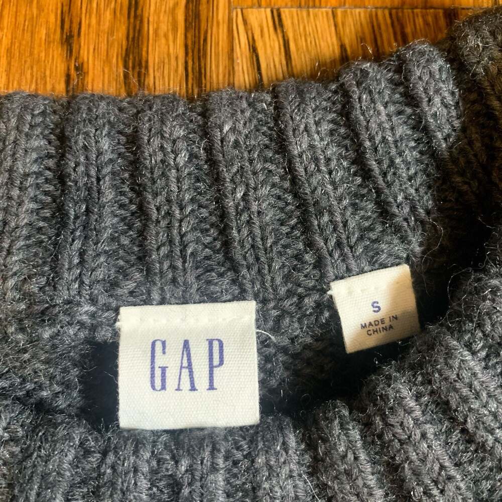 Gap Gray Crewneck Sweater with Puffed Shoulders - Picture 7 of 7